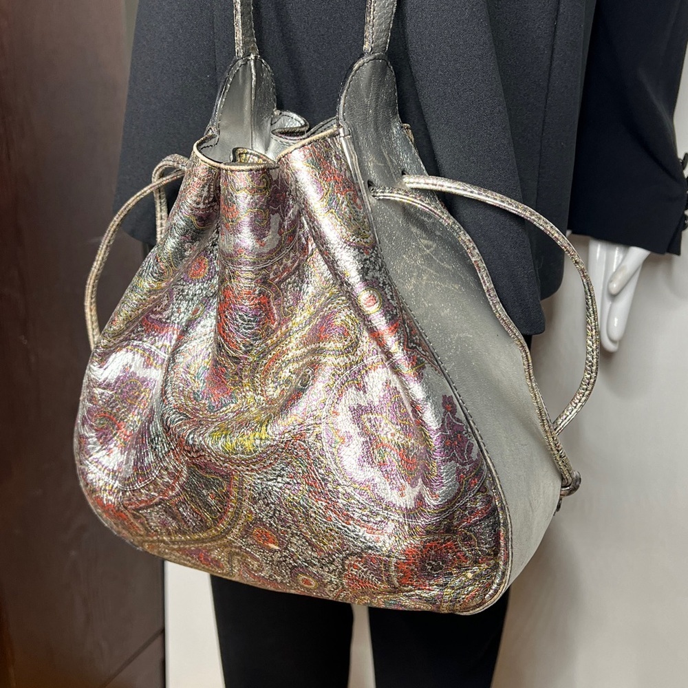 Furla Vintage Silver Leather Cinch Semi Structured Bucket Bag Made in Italy - Picture 11 of 16